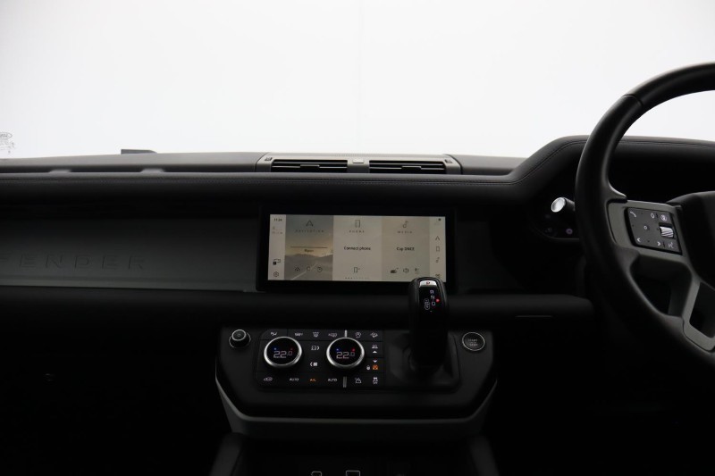 2023 (73) LAND ROVER DEFENDER 3.0 D300 SE 110 5dr Auto 5116089