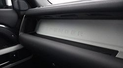 2023 (73) LAND ROVER DEFENDER 3.0 D300 SE 110 5dr Auto 5116113