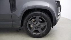 2023 (73) LAND ROVER DEFENDER 3.0 D300 SE 110 5dr Auto 5116070