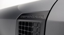 2023 (73) LAND ROVER DEFENDER 3.0 D300 SE 110 5dr Auto 5116081