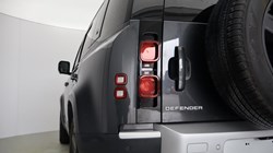 2023 (73) LAND ROVER DEFENDER 3.0 D300 SE 110 5dr Auto 5116059