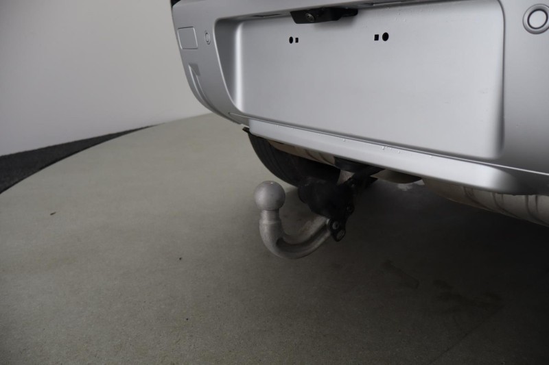 2023 (73) LAND ROVER DEFENDER 3.0 D300 SE 110 5dr Auto 5116061