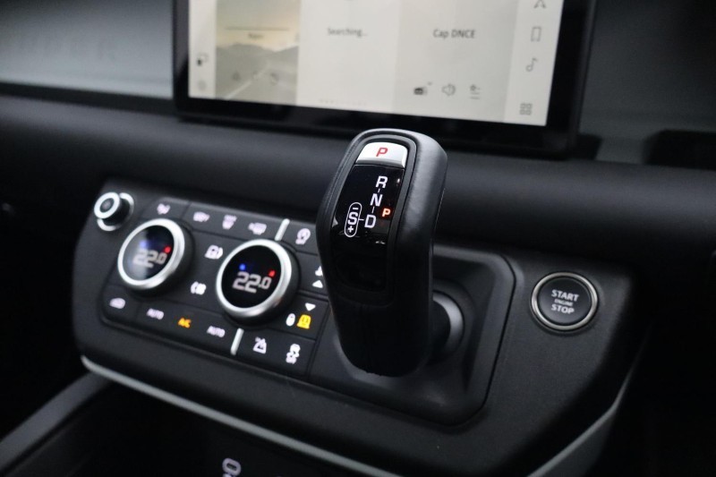 2023 (73) LAND ROVER DEFENDER 3.0 D300 SE 110 5dr Auto 5116101