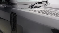 2023 (73) LAND ROVER DEFENDER 3.0 D300 SE 110 5dr Auto 5116073