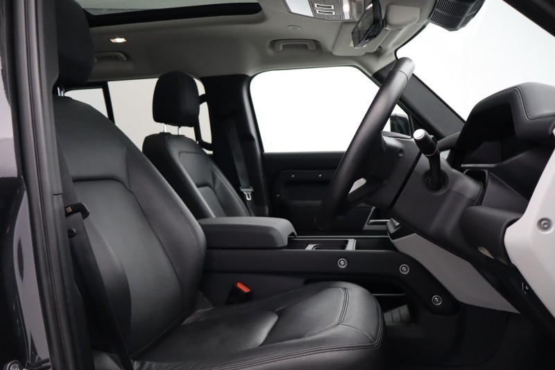 2023 (73) LAND ROVER DEFENDER 3.0 D300 SE 110 5dr Auto 5116098