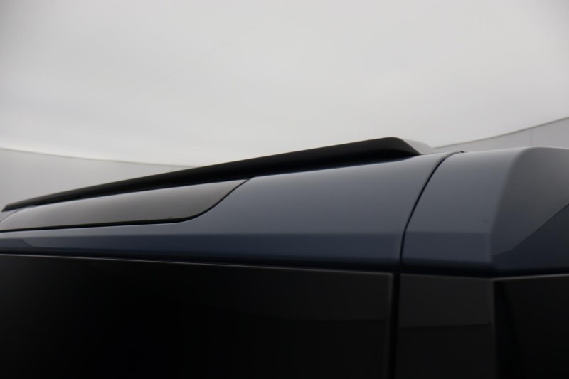 2025 (25) LAND ROVER COMMERCIAL DEFENDER 3.0 D250 Hard Top S Auto [3 Seat] 5119241