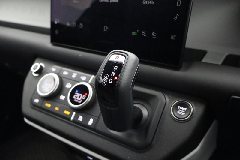 2025 (25) LAND ROVER COMMERCIAL DEFENDER 3.0 D250 Hard Top S Auto [3 Seat] 5119262