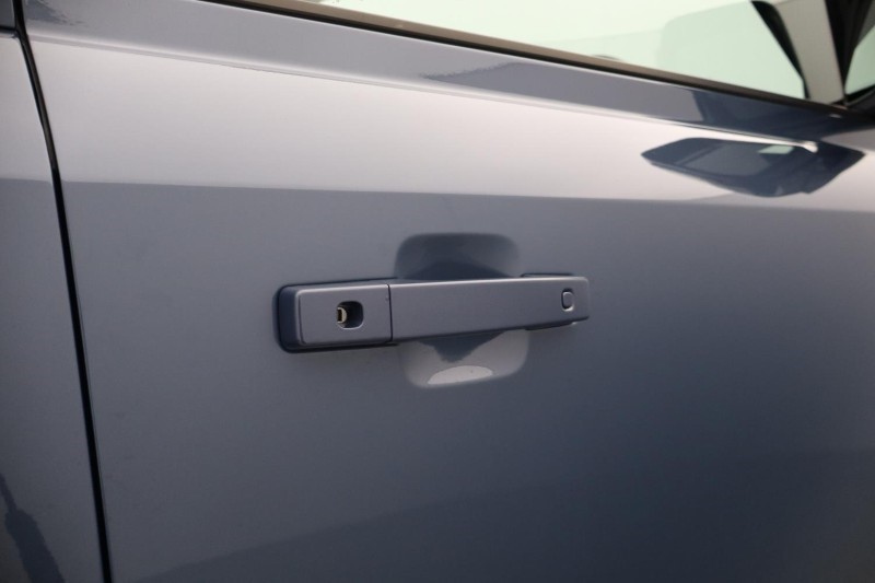 2025 (25) LAND ROVER COMMERCIAL DEFENDER 3.0 D250 Hard Top S Auto [3 Seat] 5119224