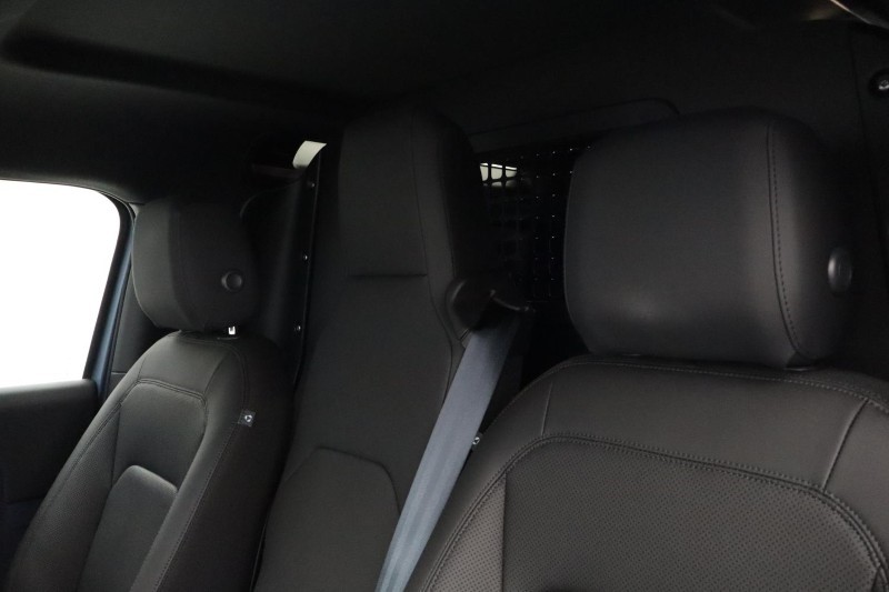 2025 (25) LAND ROVER COMMERCIAL DEFENDER 3.0 D250 Hard Top S Auto [3 Seat] 5119237