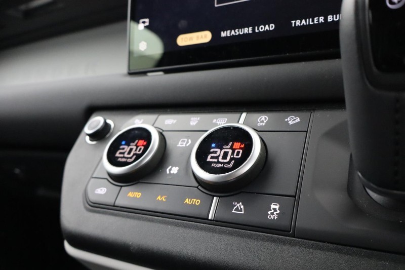 2025 (25) LAND ROVER COMMERCIAL DEFENDER 3.0 D250 Hard Top S Auto [3 Seat] 5119274