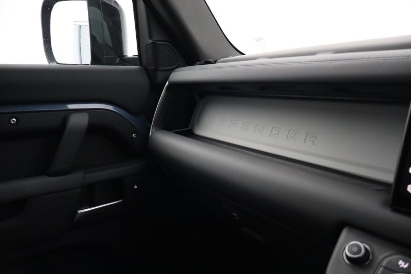 2025 (25) LAND ROVER COMMERCIAL DEFENDER 3.0 D250 Hard Top S Auto [3 Seat] 5119278