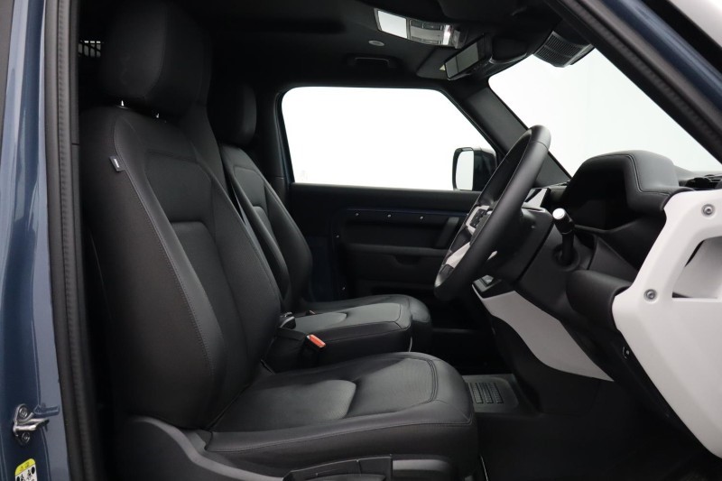 2025 (25) LAND ROVER COMMERCIAL DEFENDER 3.0 D250 Hard Top S Auto [3 Seat] 5119252
