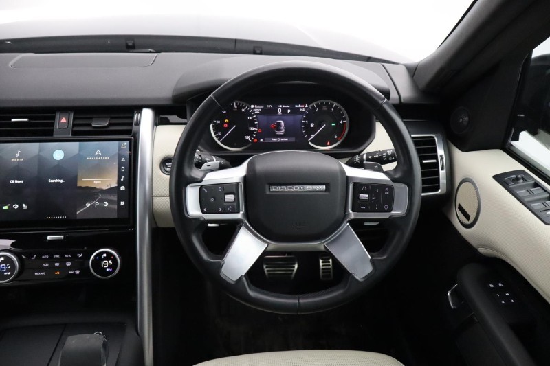 2023 (23) LAND ROVER DISCOVERY 3.0 D300 R-Dynamic SE 5dr Auto 5105440