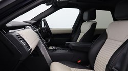 2023 (23) LAND ROVER DISCOVERY 3.0 D300 R-Dynamic SE 5dr Auto 5105442