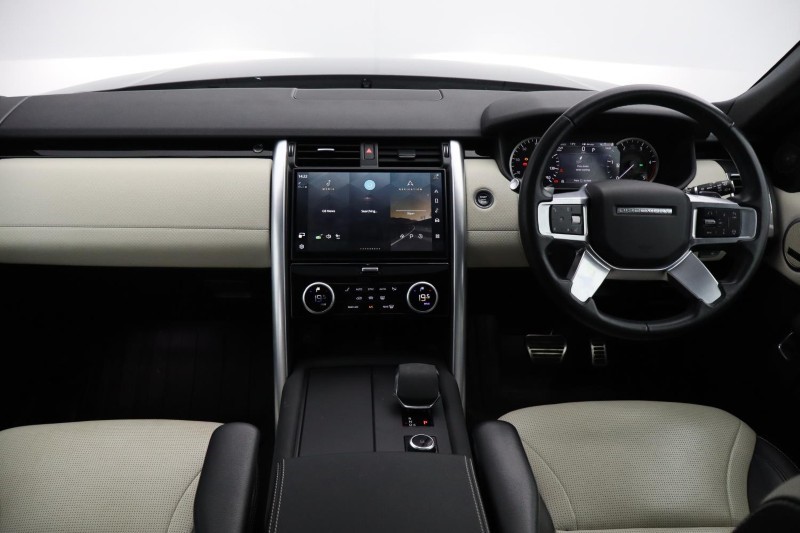 2023 (23) LAND ROVER DISCOVERY 3.0 D300 R-Dynamic SE 5dr Auto 5105436