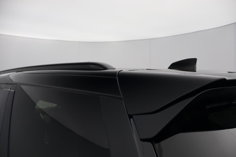 2023 (23) LAND ROVER DISCOVERY 3.0 D300 R-Dynamic SE 5dr Auto 5105479