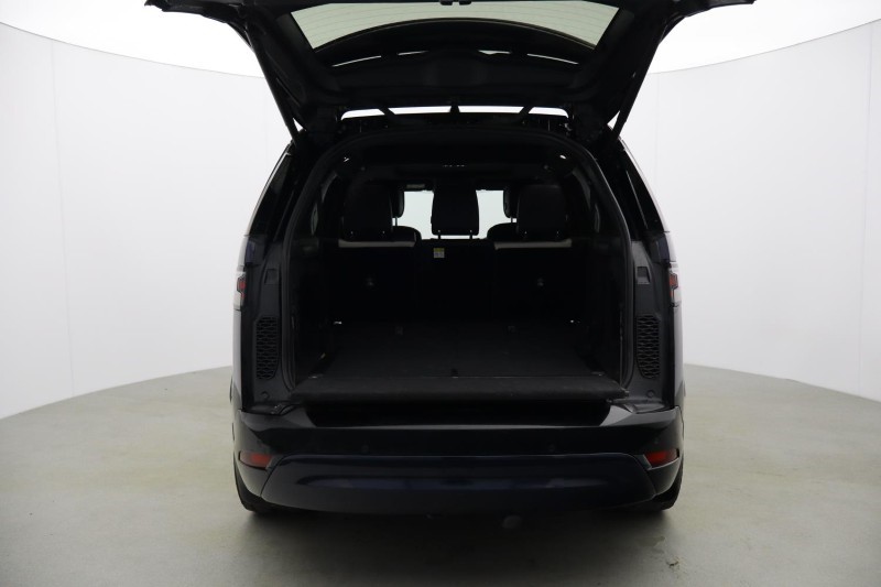 2023 (23) LAND ROVER DISCOVERY 3.0 D300 R-Dynamic SE 5dr Auto 5105432
