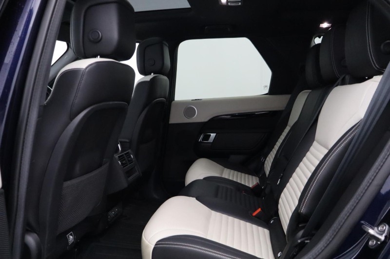 2023 (23) LAND ROVER DISCOVERY 3.0 D300 R-Dynamic SE 5dr Auto 5105441