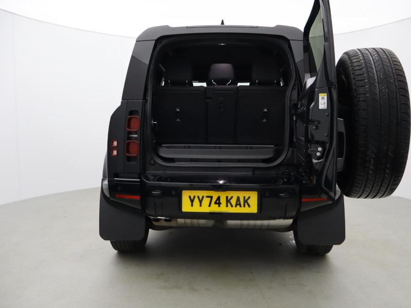 2024 (74) LAND ROVER DEFENDER 3.0 D250 X-Dynamic SE 90 3dr Auto 5119432
