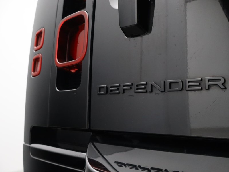 2024 (74) LAND ROVER DEFENDER 3.0 D250 X-Dynamic SE 90 3dr Auto 5119428