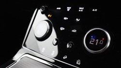 2020 (70) LAND ROVER RANGE ROVER EVOQUE 2.0 P200 R-Dynamic S 5dr Auto 5119402