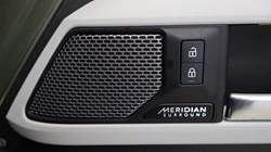 2023 (72) LAND ROVER DEFENDER 3.0 D300 X-Dynamic HSE 110 5dr Auto 5118370