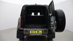 2023 (72) LAND ROVER DEFENDER 3.0 D300 X-Dynamic HSE 110 5dr Auto 5118374