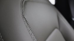 2023 (72) LAND ROVER DEFENDER 3.0 D300 X-Dynamic HSE 110 5dr Auto 5118368