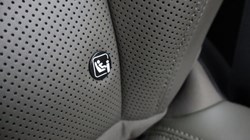 2023 (72) LAND ROVER DEFENDER 3.0 D300 X-Dynamic HSE 110 5dr Auto 5118369