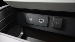 2023 (72) LAND ROVER DEFENDER 3.0 D300 X-Dynamic HSE 110 5dr Auto 5118366