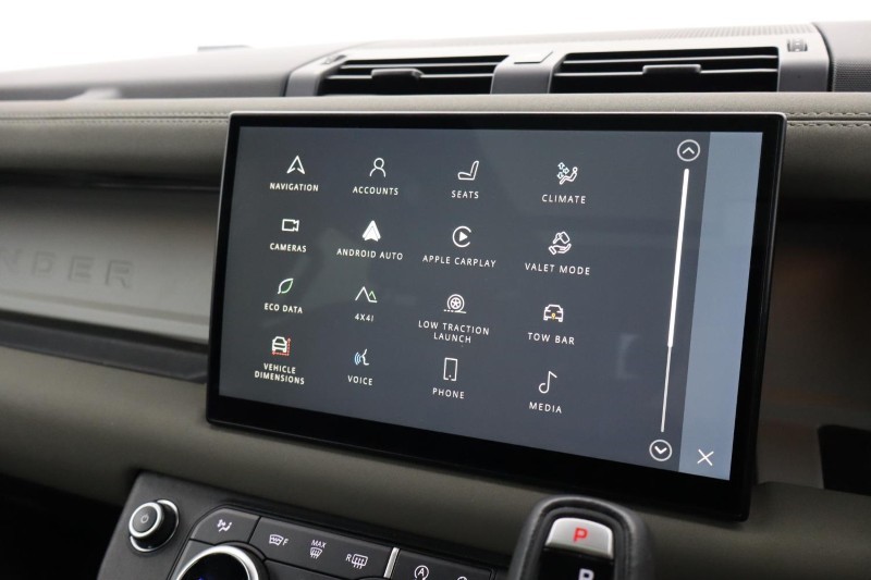 2023 (72) LAND ROVER DEFENDER 3.0 D300 X-Dynamic HSE 110 5dr Auto 5118354