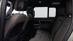 2023 (72) LAND ROVER DEFENDER 3.0 D300 X-Dynamic HSE 110 5dr Auto 5118319