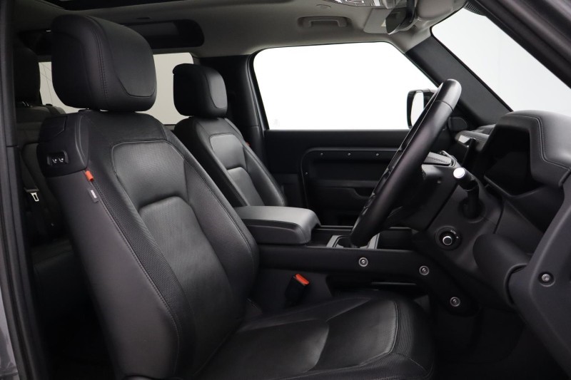 2024 (73) LAND ROVER DEFENDER 3.0 D300 X-Dynamic HSE 90 3dr Auto 5147375