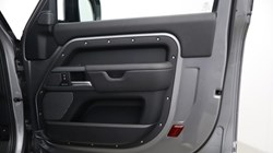2024 (73) LAND ROVER DEFENDER 3.0 D300 X-Dynamic HSE 90 3dr Auto 5147373