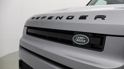 2024 (73) LAND ROVER DEFENDER 3.0 D300 X-Dynamic HSE 90 3dr Auto 5147370