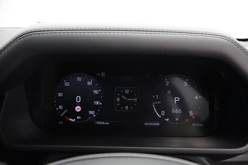 2024 (73) LAND ROVER DEFENDER 3.0 D300 X-Dynamic HSE 90 3dr Auto 5147384