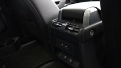 2024 (73) LAND ROVER DEFENDER 3.0 D300 X-Dynamic HSE 90 3dr Auto 5147379