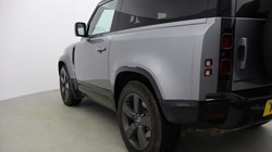 2024 (73) LAND ROVER DEFENDER 3.0 D300 X-Dynamic HSE 90 3dr Auto 5147355