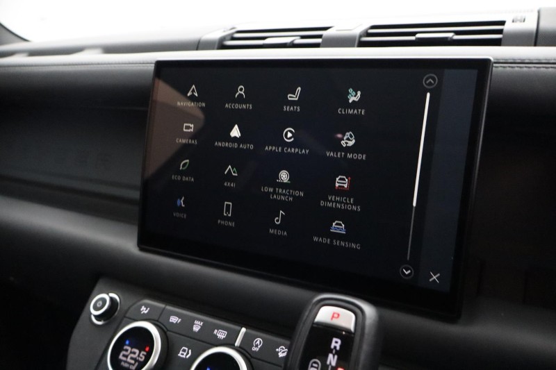 2024 (73) LAND ROVER DEFENDER 3.0 D300 X-Dynamic HSE 90 3dr Auto 5147388