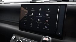 2024 (73) LAND ROVER DEFENDER 3.0 D300 X-Dynamic HSE 90 3dr Auto 5147388