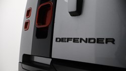 2024 (73) LAND ROVER DEFENDER 3.0 D300 X-Dynamic HSE 90 3dr Auto 5147352
