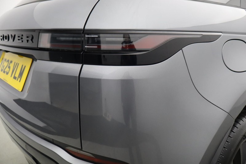 2025 (25) LAND ROVER RANGE ROVER EVOQUE 1.5 P270e Dynamic SE 5dr Auto 5107500