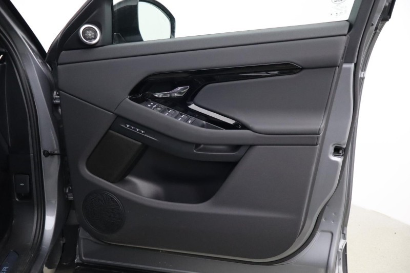 2025 (25) LAND ROVER RANGE ROVER EVOQUE 1.5 P270e Dynamic SE 5dr Auto 5107531