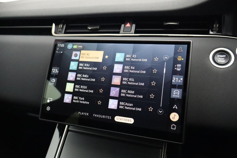 2025 (25) LAND ROVER RANGE ROVER EVOQUE 1.5 P270e Dynamic SE 5dr Auto 5107537