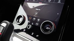 2019 (69) LAND ROVER RANGE ROVER EVOQUE 2.0 D180 R-Dynamic SE 5dr Auto 5123787