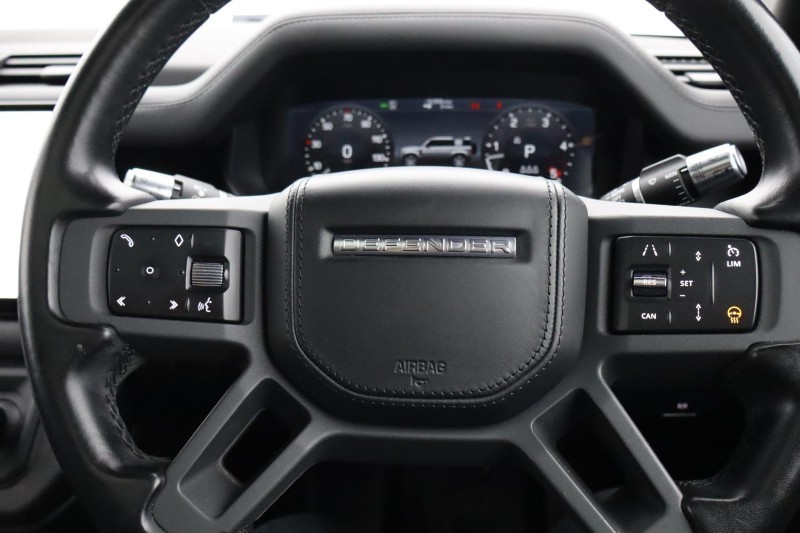 2022 (71) LAND ROVER DEFENDER 3.0 D300 X-Dynamic HSE 110 5dr Auto [6 Seat] 5401399