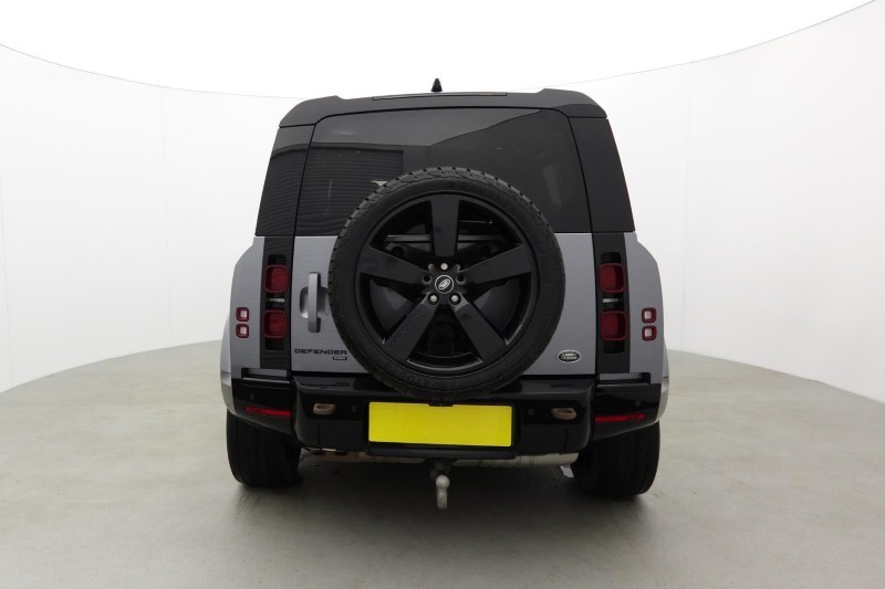 2022 (71) LAND ROVER DEFENDER 3.0 D300 X-Dynamic HSE 110 5dr Auto [6 Seat] 5401337