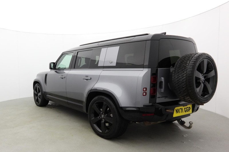 2022 (71) LAND ROVER DEFENDER 3.0 D300 X-Dynamic HSE 110 5dr Auto [6 Seat] 5401569