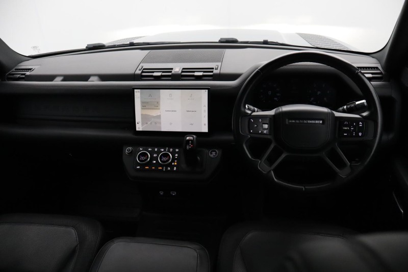 2022 (71) LAND ROVER DEFENDER 3.0 D300 X-Dynamic HSE 110 5dr Auto [6 Seat] 5401377