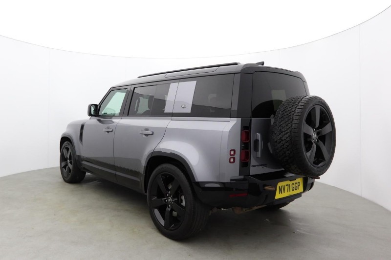 2022 (71) LAND ROVER DEFENDER 3.0 D300 X-Dynamic HSE 110 5dr Auto [6 Seat]